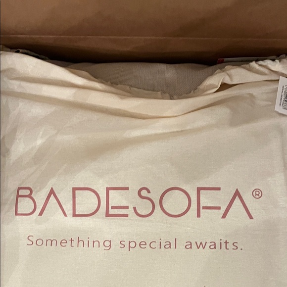 Elegant Cream Bath Pillow - Picture 5 of 5